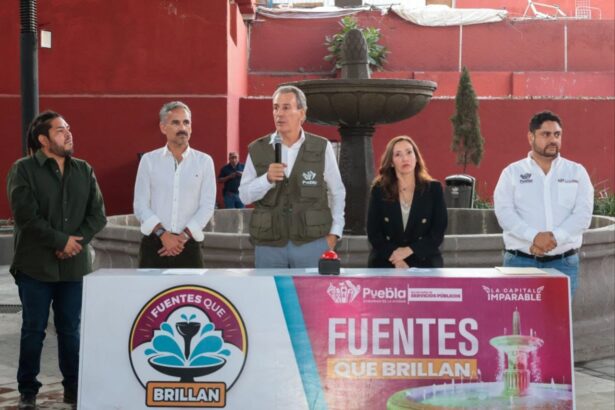 Pepe Chedraui entrega fuente restaurada en parque histórico de Puebla