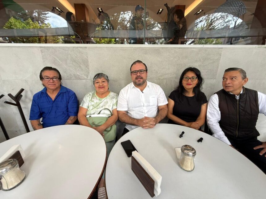 Adrián Naveda impulsa ley para blindar pensiones y becas de embargo