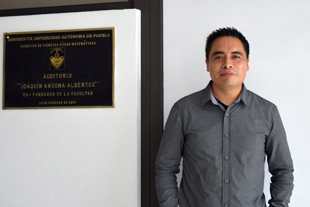 BUAP gradúa a su primer doctor en Educación Matemática