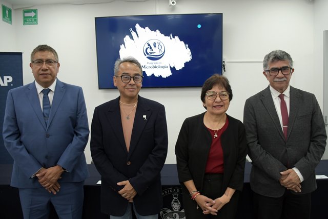 ICUAP presenta informe de avances del Posgrado en Microbiología