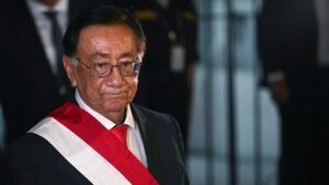 Perú suma ocho presidentes en una década de crisis política