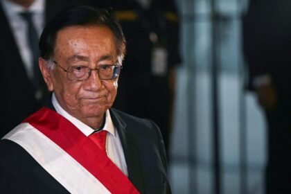 Perú suma ocho presidentes en una década de crisis política